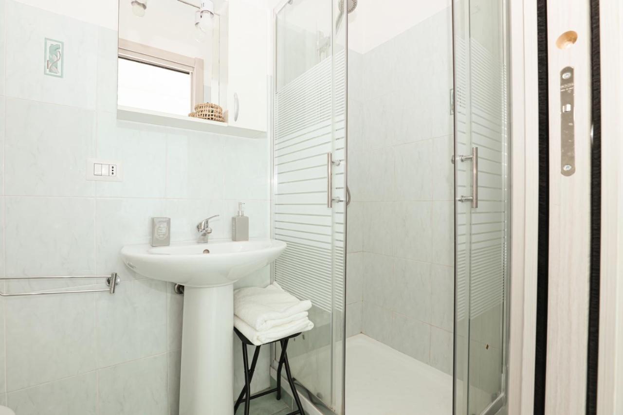 Affittacamere "San Martino Rooms" เจนัว ภายนอก รูปภาพ