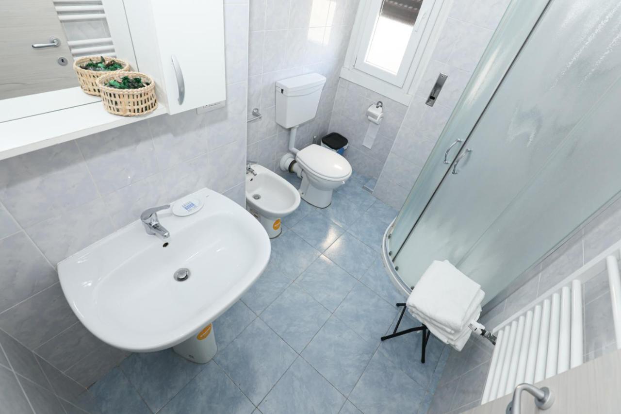 Affittacamere "San Martino Rooms" เจนัว ภายนอก รูปภาพ