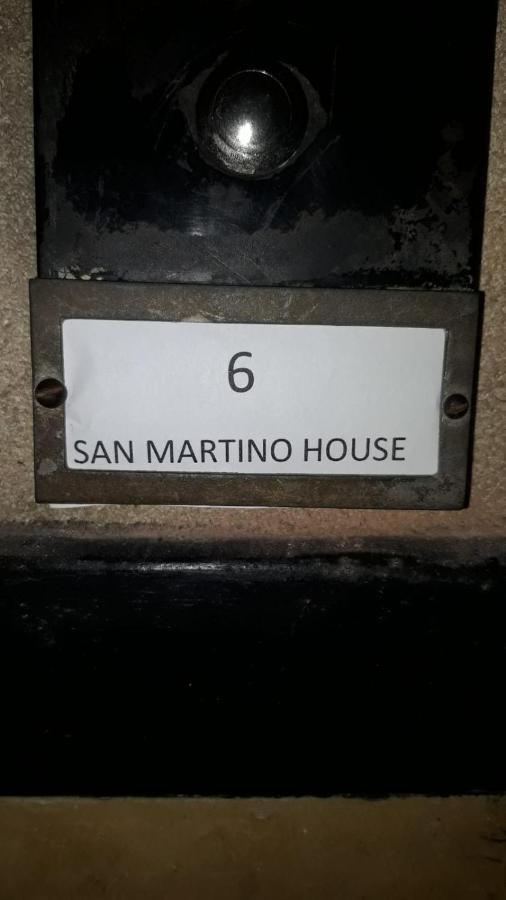 Affittacamere "San Martino Rooms" เจนัว ภายนอก รูปภาพ